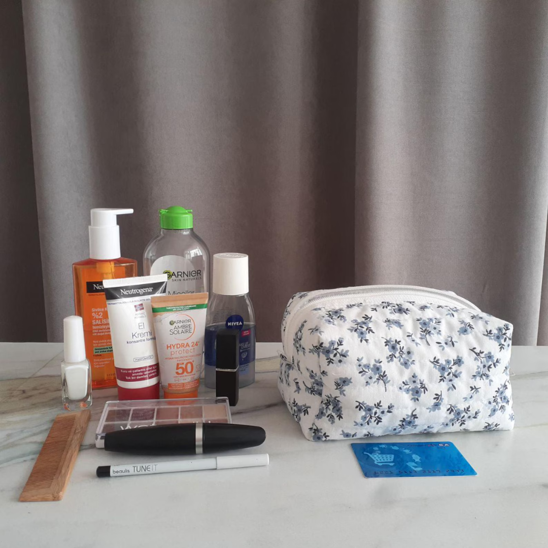 Makeup bag sewing pattern, 2 styles, 3 sizes, Quilted toiletry bag