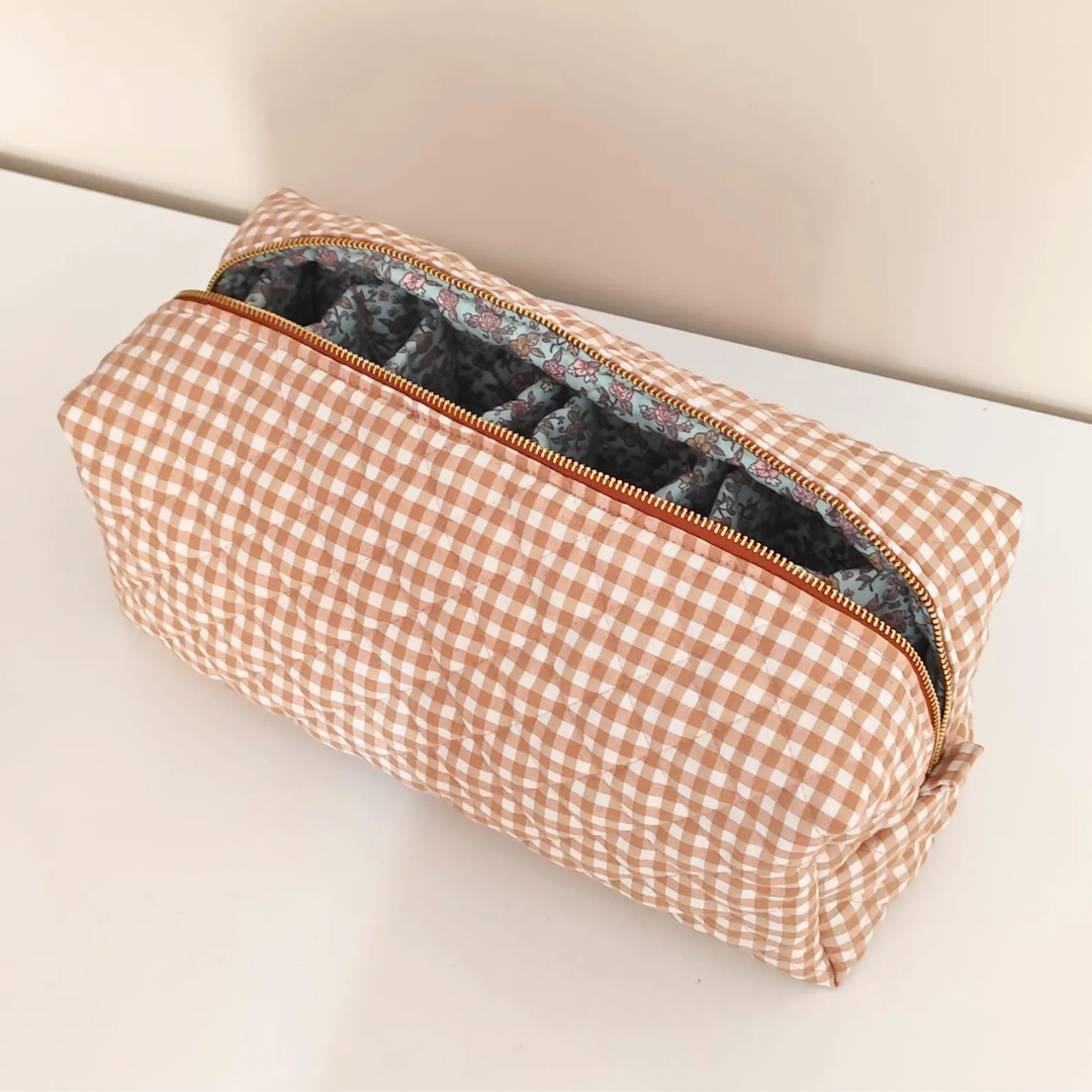 Quilted Hair Tool Bag Sewing PDF Pattern | Dyson Airwrap/Airstrait Bag | Zipper Pouch | Beginner Friendly | Toiletry Bag | Travel Organizer